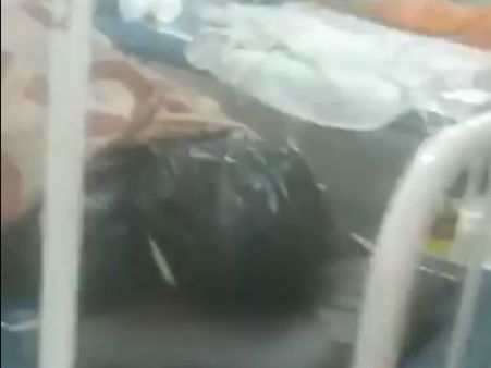 কোভিড–১৯ মৃতদেহের পাশে শুয়ে করোনা আক্রান্তরা, সোশ্যাল মিডিয়ায় ভাইরাল ভিডিও