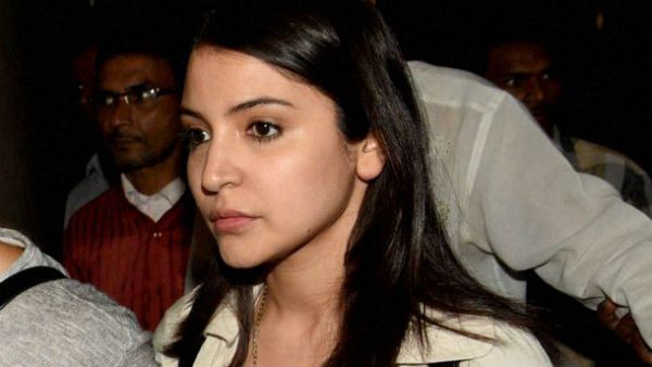 অনুষ্কার বাড়িতে ঢুকে পড়ল ডায়নোসোর, ভিডিও শেয়ার ইনস্টাতে