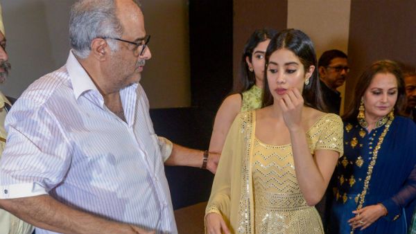 বনি কাপুরের পরিচারক করোনা আক্রান্ত, বাড়ির সবাই ঠিক আছেন জানালেন প্রযোজক