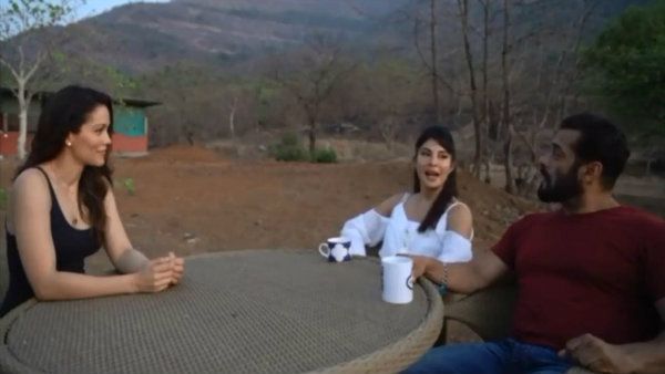 খামারবাড়িতে শুটিং সলমন–জ্যাকলিনের পরবর্তী মিউজিক ভিডিওর, অপেক্ষা মুক্তির