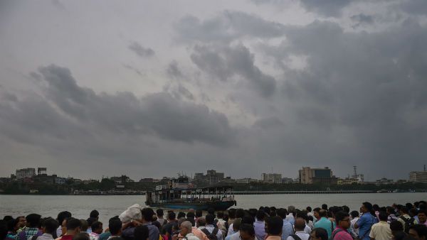 ‘গতি’ আসুক বা না আসুক আসছে দক্ষিণ-পশ্চিম মৌসুমী বায়ু , বঙ্গোপসাগরে প্রস্তুত ক্ষেত্র