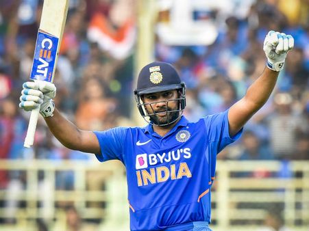 কোন দুই বোলারের বিরুদ্ধে খেলা কঠিন! কী জানালেন হিটম্যান রোহিত শর্মা