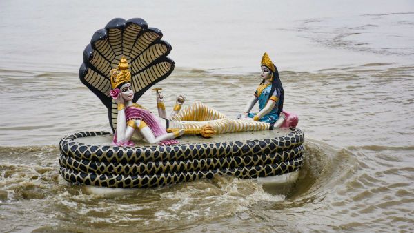 উত্তরপ্রদেশের কৌশাম্ভি থেকে উদ্ধার দ্বাদশ শতাব্দীর প্রাচীন বিষ্ণুমূর্তি