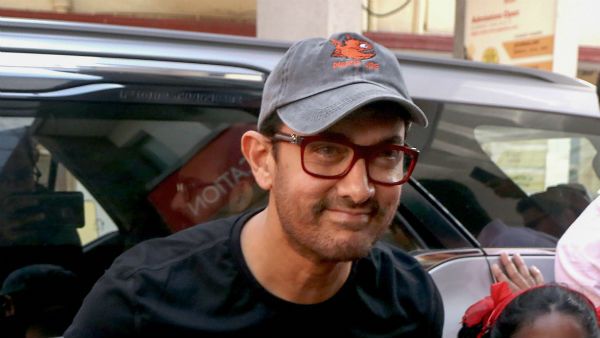 আমির খানের বেশ কিছু কর্মী করোনা পজিটিভ, টেস্টের জন্য নিয়ে যাওয়া হয়েছে মাকে, জানালেন অভিনেতা