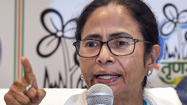 কলকাতায় মেট্রো চলবে শর্ত মানলেই! কী করণীয়, কর্তৃপক্ষকে প্রস্তাব পাঠালেন মমতা