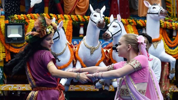 করোনা মহামারীর মাঝে ৬টি মহাদেশ ব্যাপী ভার্চুয়াল রথযাত্রার আয়োজন ইস্কনের