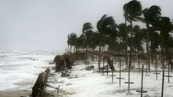 ঘূর্ণিঝড় ‘গতি’ আছড়ে পড়ল ৭৫ কিলোমিটার বেগে, এবার ছুটে চলেছে আরব সাগর অভিমুখে
