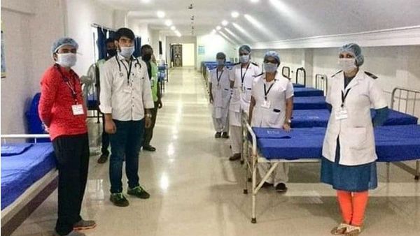 ‌হাসপাতালে কোভিড রোগীর দেহ অদল বদল, প্রিয়জনের শেষকৃত্য করতে পারল না দুই পরিবার