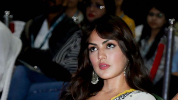 আমার বিরুদ্ধে ভয়ঙ্কর অভিযোগের পরও আস্থা বিচার ব্যবস্থায়, ভিডিও প্রকাশ করে মুখ খুললেন রিয়া চক্রবর্তী