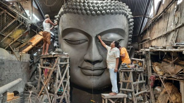 বুদ্ধপূর্ণিমায় প্রতিষ্ঠা হবে দেশের সবচেয়ে বড় শায়িত বুদ্ধমূর্তির