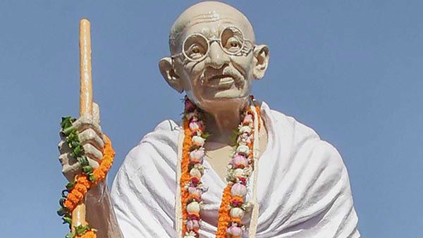 ভাটিন্ডায় ভাঙল গান্ধী মূর্তি, দুষ্কৃিতীদের খুঁজছে পুলিশ