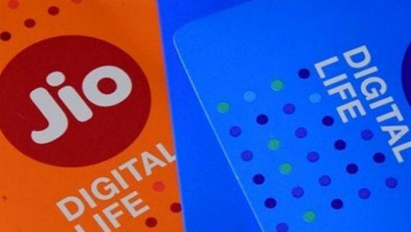 করোনা সঙ্কটের মাঝে মে মাসে ৪৭ লক্ষ গ্রাহক হারাল এয়ারটেল, ভোডাফোন! জয়যাত্রা অব্যাহত জিও-র