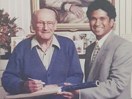 দ্বিতীয় বিশ্বযুদ্ধেও দমে যাননি, জন্মদিনে স্যার ডন সম্পর্কে মন্তব্য কিংবদন্তি সচিনের