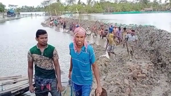 আবারও ভাঙল নদী বাঁধ, নতুন আতঙ্কে সুন্দরবনের মানুষ