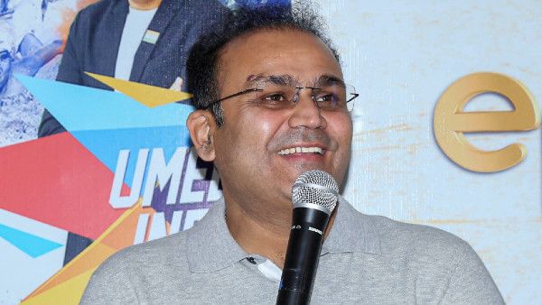 ভারতীয় টিম ম্যানেজমেন্টকে এক হাত নিলেন বীরেন্দ্র শেহওয়াগ