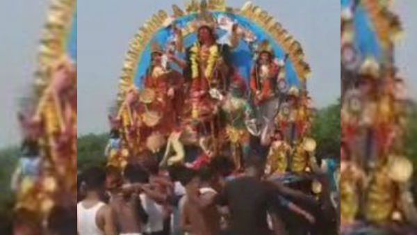 আইনকে বুড়ো আঙুল দেখিয়ে শোভাযাত্রা–মাইচ করে বিসর্জন চলছে বীরভূমের সিউড়িতে