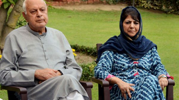 সিঁদুরে মেঘ ঘনাচ্ছে ভূস্বর্গে, কাশ্মীরের অধিকার ফেরত চাই, জোট বাঁধছেন আবদুল্লা-মুফতিরা