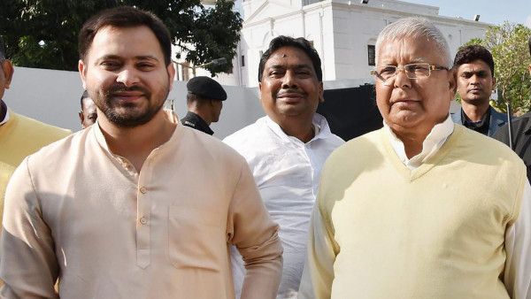 বিহার নির্বাচনের আগে পশুখাদ্য কেলেঙ্কারির একটি মামলায় জামিন লালুপ্রসাদের