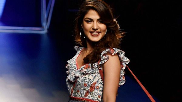 মিথ্যা গুজব ও ভুয়ো খবর পেশ করার জন্য সংবাদমাধ্যমের বিরুদ্ধে মানহানি মামলা করবে রিয়া