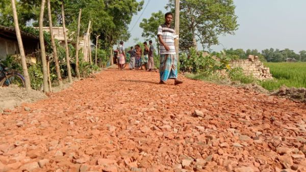স্বাধীনতার পর প্রথম পাকা রাস্তা পাচ্ছে সুন্দরবনের ভেটকিয়া গ্রাম