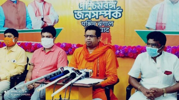 ২০২১-এর লক্ষ্যে রাজ্যে জারি হবে রাষ্ট্রপতি শাসন! সময় জানিয়ে তৃণমূলের প্রতি বিস্ফোরক সৌমিত্র