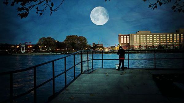 ব্লুমুন ২০২০: হ্যালোইনের রাতের নীল চাঁদের জোরাল প্রভাব কাদের ওপর পড়বে! জানুন রাশিফলে