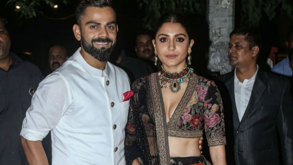 ৩২ পূর্ণ বিরাটের, অনুষ্কার কপালে চুম্বন রোম্যান্টিক কোহলির , দেখে নিন ভাইরাল মুহূর্ত