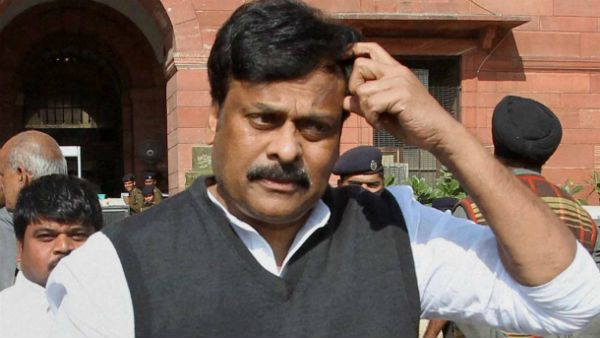 করোনা পজিটিভ দক্ষিণী তারকা চিরঞ্জীবী, বাড়িতেই কোয়ারেন্টাইন, পিছোতে পারে ‘‌আচার্য’‌র শুটিং