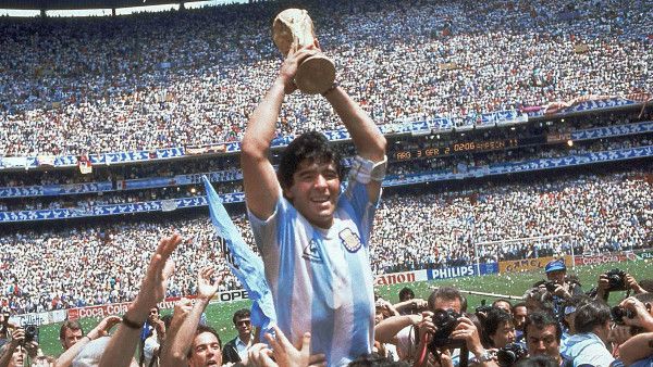 ফিরে দেখা: বিশ্বকাপ ফুটবলের সেরা ১০ নক্ষত্র, যাঁরা ফুটবলকে নিয়ে গিয়েছেন শিল্পের পর্যায়ে