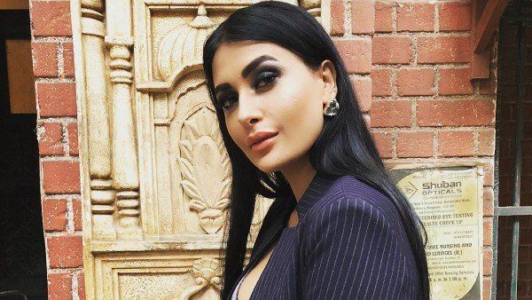 এবার বিগ বস থেকে বে‌রিয়ে গেলেন বাড়ির হেভিওয়েট সদস্য পবিত্র পুনিয়া