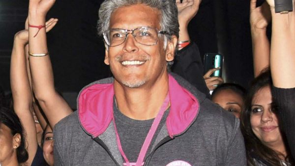 নগ্ন হয়ে গোয়ার সমুদ্র সৈকতে দৌড়াচ্ছেন, ছবি পোস্ট করে নিজেকেই জন্মদিনের শুভেচ্ছা মিলন্দ সোমানের