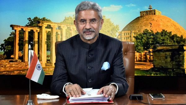 মোদীর হাতে শুরু হয়েছিল সংস্কার, বাহরিনের সেই ২০০ বছর পুরনো কৃষ্ণ মন্দিরে এস জয়শঙ্কর