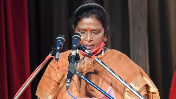 বাংলাকে টার্গেটে রেখেই কি বিজেপি বিহারে রেণুদেবীকে কুর্সি দিল! কোন সচেতন পদক্ষেপ পদ্মক্যাম্পের