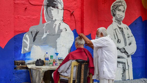 বর্ণ বৈষম্যর জের, দলিতদের জন্যে আসতে চলেছে সরকার পরিচালিত বিশেষ সেলুন