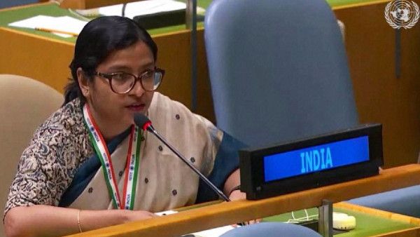 রাষ্ট্রসংঘের গুরুত্বপূর্ণ কমিটিতে নির্বাচিত পাকিস্তানের মুখোশ খুলে দেওয়া বিদিশা মৈত্র