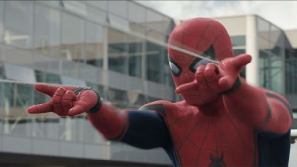 মাস্ক পরে মাকড়সা মানুষ, প্রকাশ্যে এল ‘‌স্পাইডারম্যান ৩’‌ এর নিউ লুক