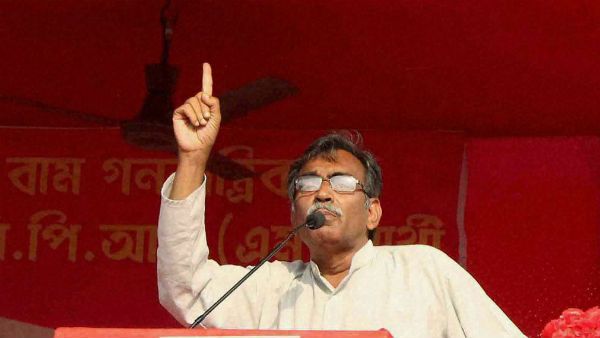 মা আর সন্তান মিলে পাহাড়ে আগুন জ্বালিয়েছিল! পাহাড় নিয়ে সিপিএম-র অবস্থান ব্যাখ্যা করে কটাক্ষ সূর্য-র