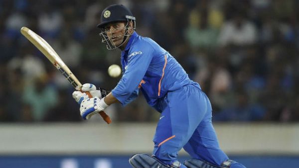 দশকের সেরা ওডিআই অধিনায়ক ধোনি, ভারত থেকে কারা সুযোগ পেলেন