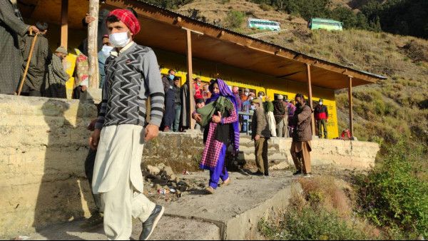 ৩৭০ ধারা প্রত্যাহারের 'লিটমাস টেস্ট', অগ্নিপরীক্ষায় উতরে কাশ্মীরে পদ্ম ফোটাবে বিজেপি?