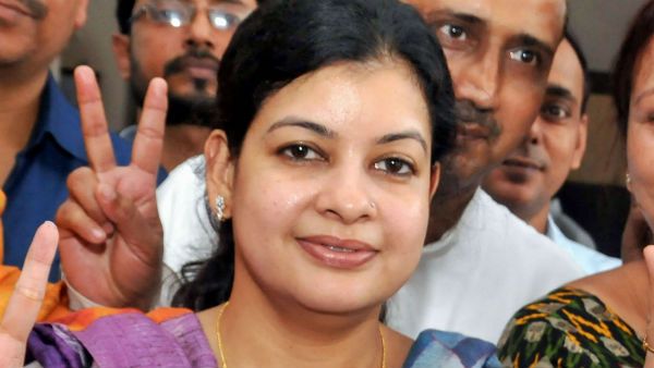 তৃণমূল নেতাদের মনের কথা জানতে পারলেন মৌসম! ভাঙন-রোধের বৈঠকেই দ্বিমত