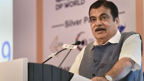 জিপিএস পদ্ধতির মাধ্যমে আগামী ২ বছরে ‌‘‌টোল নাকা মুক্ত’‌ হবে ‌ভারত, মত নিতিন গড়কড়ির