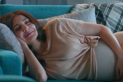 সন্তান আসার আগে এখন শুধুই ঘুমোতে চান অনুষ্কা, কিন্তু কেন