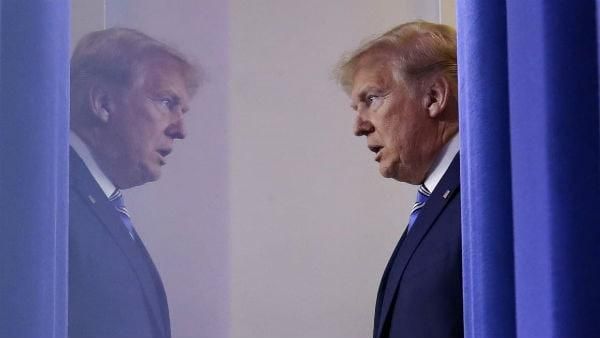 সঙ্গ ছাড়ছেন রিপাবলিকানরাই, ইমপিচমেন্টের পর এবার কী করবেন ডোনাল্ড ট্রাম্প?