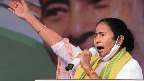 'দলগত প্রচেষ্টা'কে কুর্নিশ, ভারতের জয় থেকে যেন অনুপ্রেরণা খুঁজলেন মমতা বন্দ্যোপাধ্যায়
