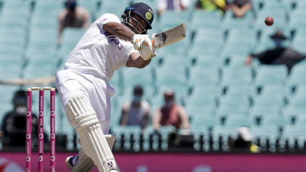 চোট নিয়েও ব্রিসবেনে জয়সূচক ৩ রানের জন্য সাইনির প্রাণপন দৌড় মনে রাখবেন পন্থ!