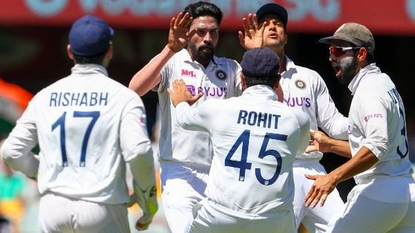 অস্ট্রেলিয়ার মাটিতে বীরত্বের পুরস্কার, ৬ ভারতীয় ক্রিকেটার বিলাসবহুল গাড়ি!