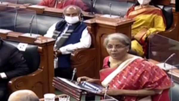 ডিসেম্বরেই মানবহীন গগনযান মিশনের সূচনা, বাজেটে ঘোষণা করলেন সীতারমন