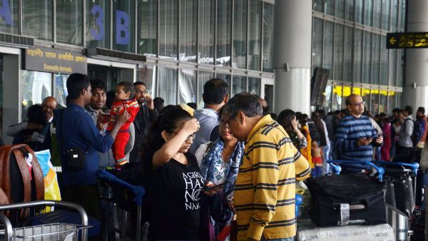 বিমান যাত্রীদের জন্য সুখবর!‌ চেক–ইন লাগেজ না থাকলে ছাড় পাওয়া যাবে ভাড়ায়