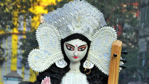 বাণী-বন্দনা, বাঙালির ঘরে ঘরে পূজিতা হবেন বিদ্যার দেবী সরস্বতী