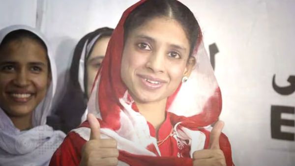 পাকিস্তান থেকে দেশে ফেরার পাঁচ বছর পর মহারাষ্ট্রে মাকে খুঁজে পেলেন গীতা